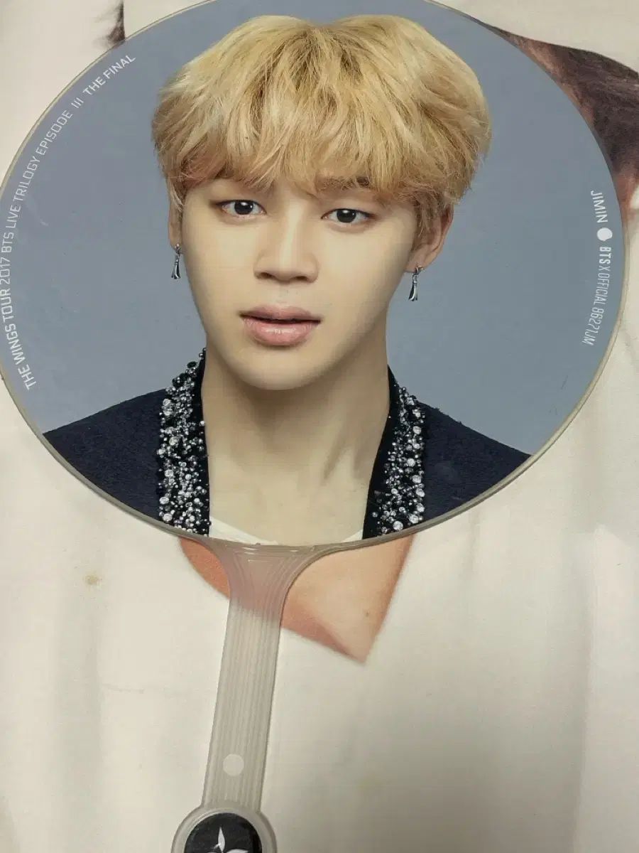 無料) BTS 윙파콘 ジミン イメージ うちわ bts jimin - メルカリ
