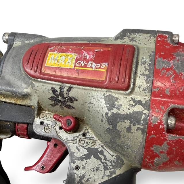 S エア釘打ち機