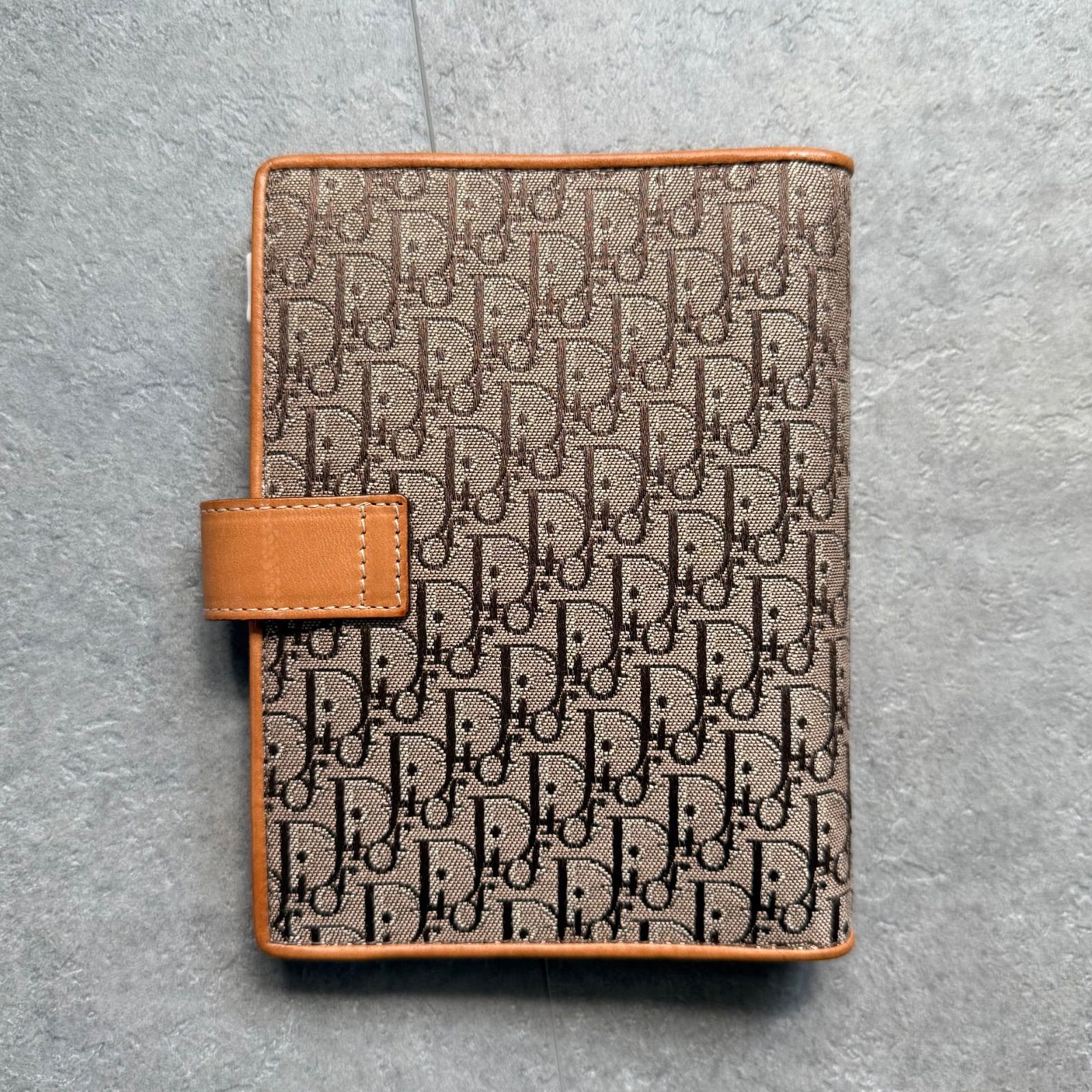 Dior 手帳　超美品 新品未使用】Dior ディオール 手帳 ノベルティ - メルカリ