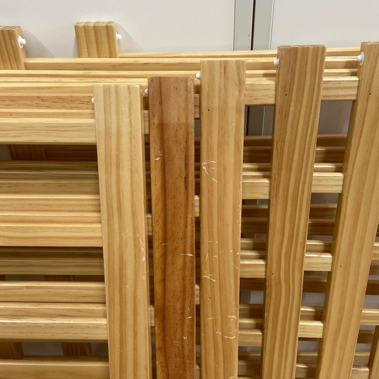  KATOJI カトージ ベビーサークル 木目 組み立て C FSW-02 ベビーベッド 木製 ウッド柄 ベビーサークル ベビー用セーフティグッズ