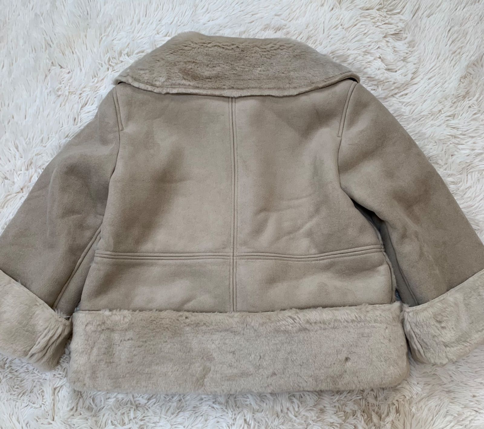 o b.by agnes b. ムートンコート ショート フェイクファー ジャケット 