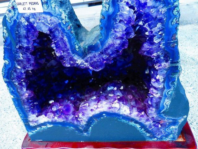 最高品質！ウルグアイ産⭐️アメジストドーム⭐️結晶の上に更に結晶⭐️ N69 最高品質！ウルグアイ産⭐️アメジストドーム⭐️結晶の上に更に結晶