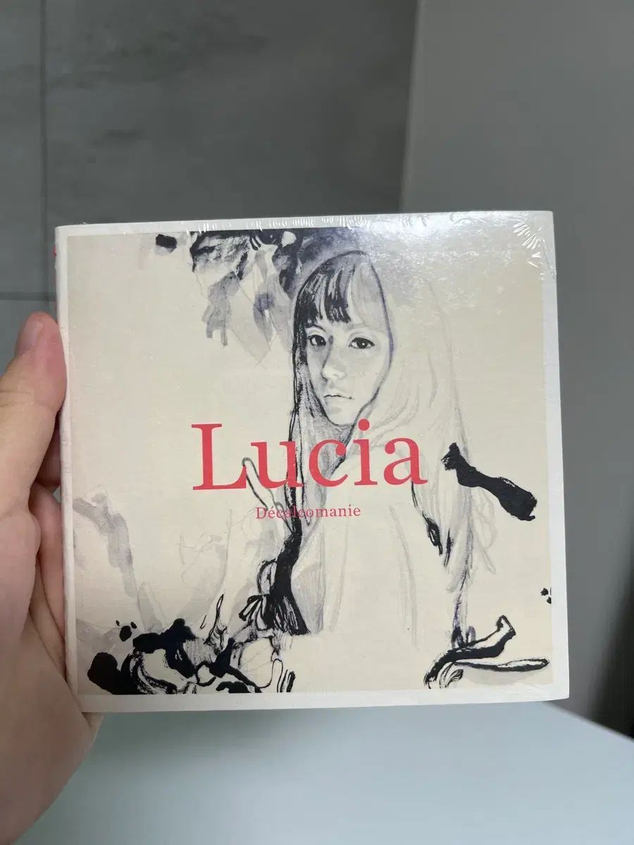 ルチア Deconomanie アルバム