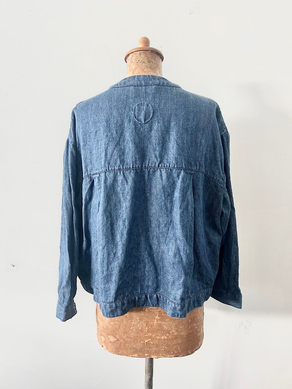 【美品】Atelier d’antan 　ノーカラーリネンデニムジャケット 美品】Atelier d'antan Andre ノーカラーリネンデニムジャケット