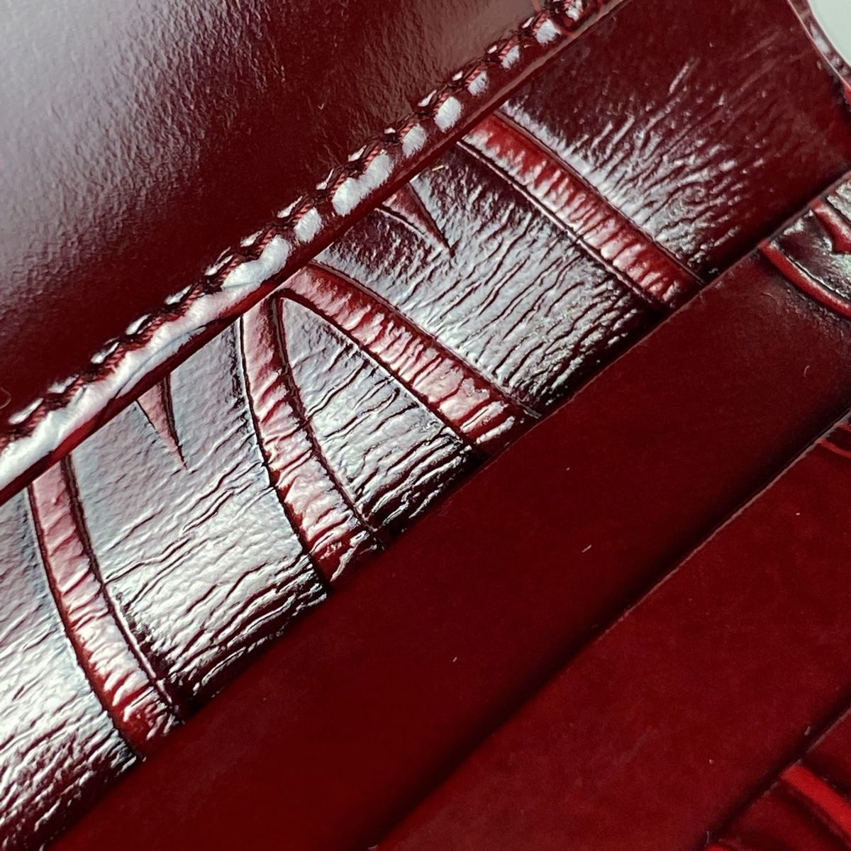 在庫一掃】 カルティエ CARTIER ハッピーバースデー 三つ折り財布