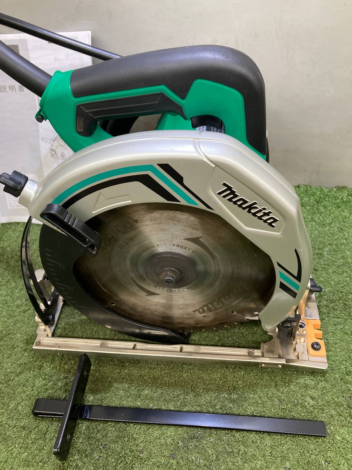 品 0921 makita マキタ 190 mm電気マルノコ DIY用モデル M 585