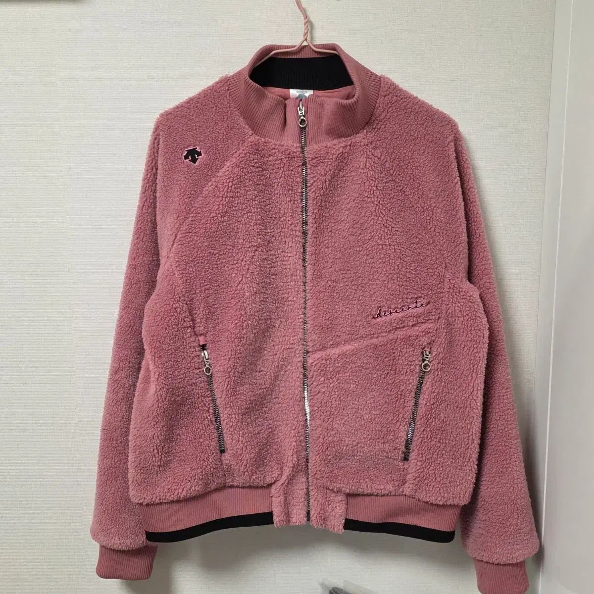 デサント ラズベリー ピンク ボア フリース ジャケット