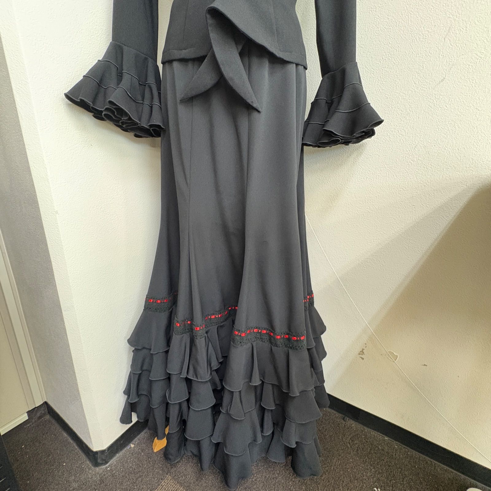 ソニアジョーンズ】フラメンコ衣装 ツーピース ブラウス フリル