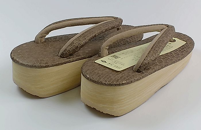  カレンブロッソ 菱屋カフェ草履 鼻緒がお洒落 Mサイズ Shops 121301 草履 和装履物