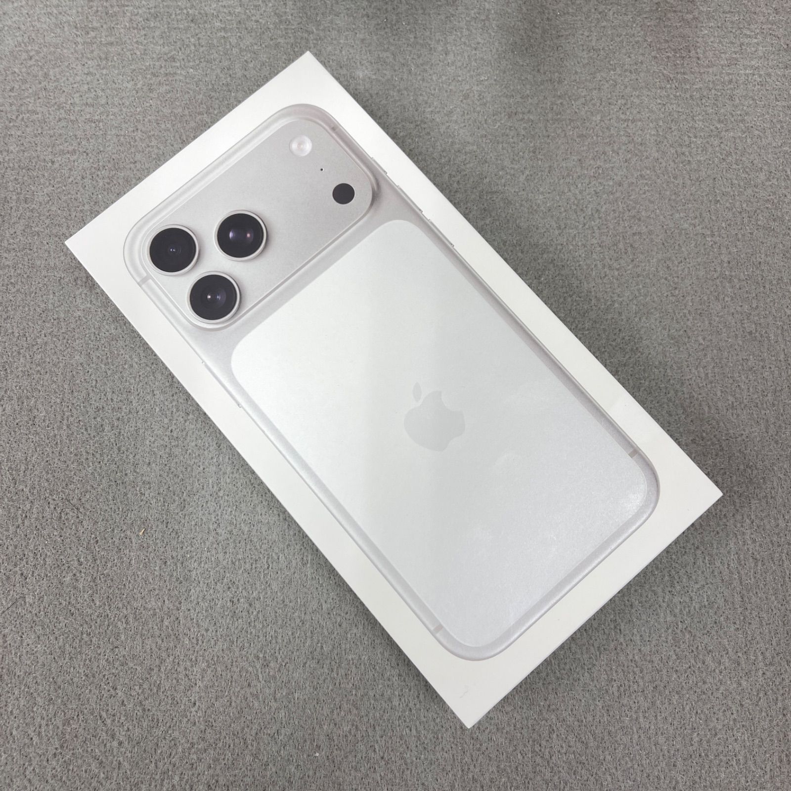 新品・未開封 iPhone17 ProMax 256GB シルバー 国内版 SIMフリー送料