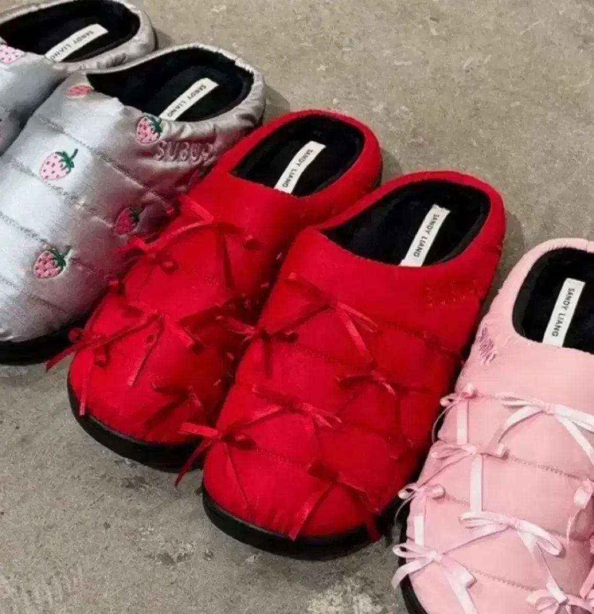 スブ Sandy Liang サンディーリアン レッド スリッパ