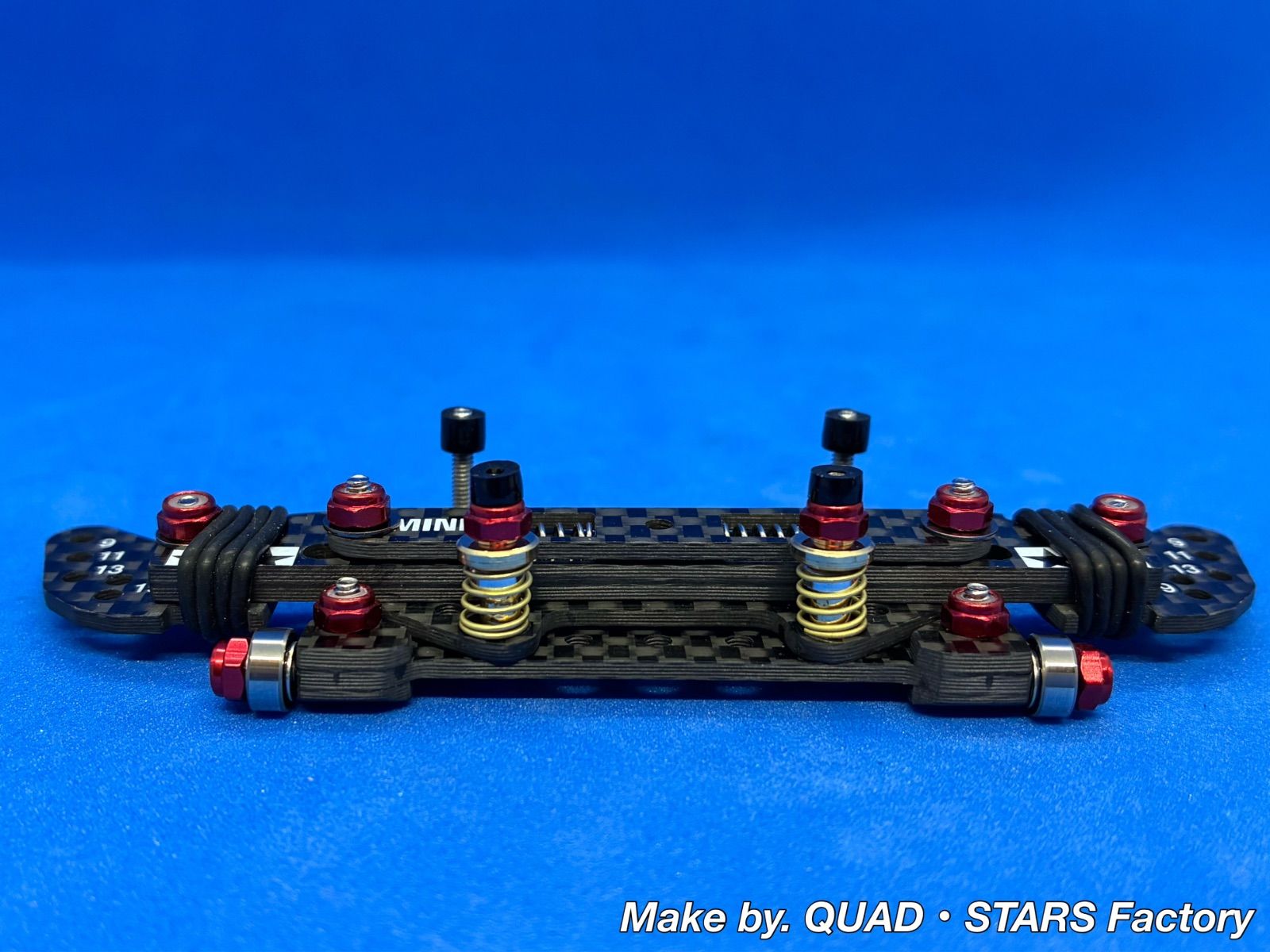 ミニ四駆 MSシャーシ用 2軸ATスライド＆ピボットバンパー フロントスキッドローラー ホワイトプリント フルカーボン 約10日の目安で完成予定