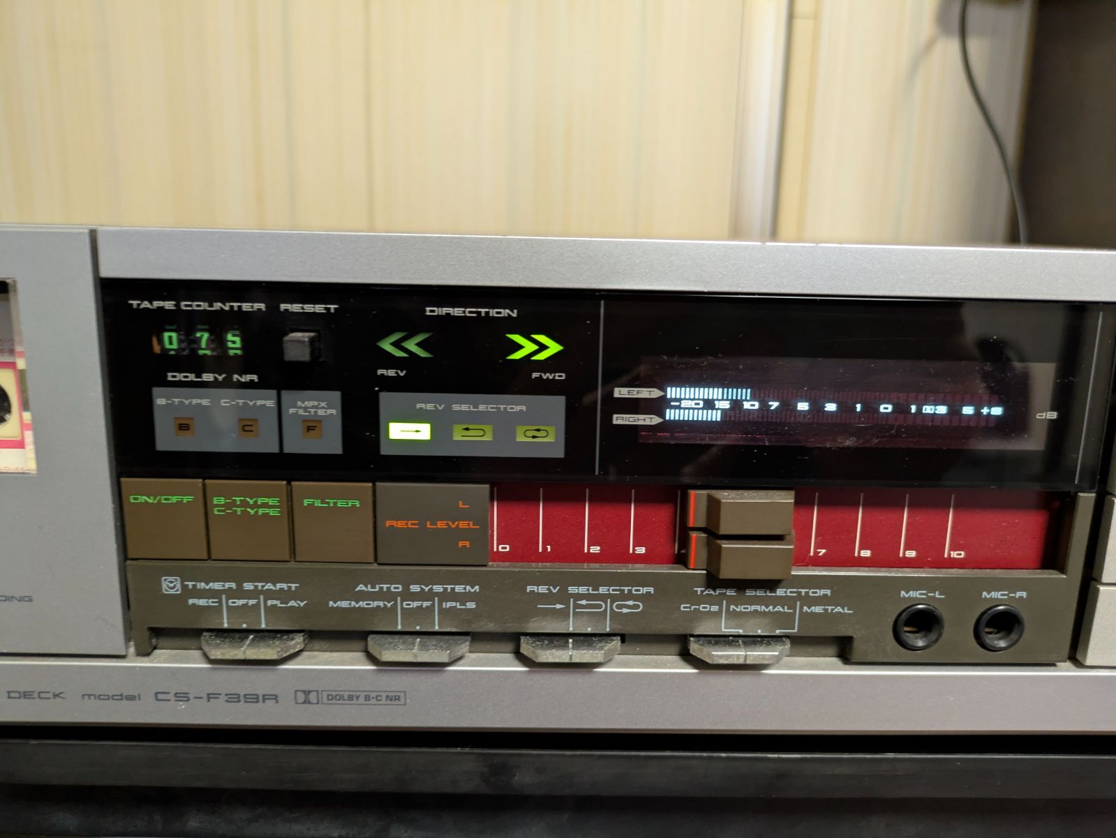 動作品 AKAI CS-F39R アカイ カセットデッキ MADE IN JAPAN ビンテージ