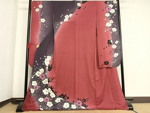 MO-00303 豪華振袖 駒刺繍 枝桜 暈し染め 金彩 正絹 逸品 - メルカリ MO-00303 豪華振袖 駒刺繍 枝桜 暈し染め 金彩 正絹 逸品 - メルカリ