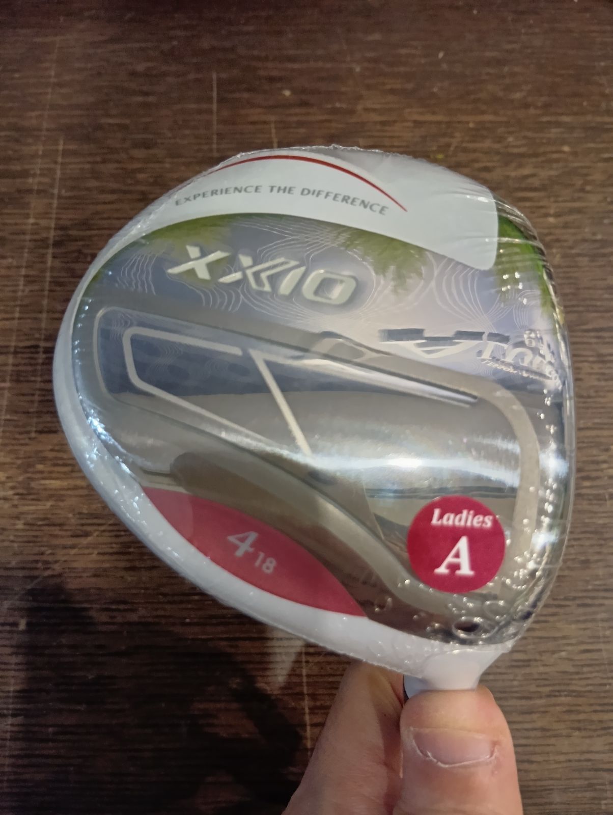 Fw ♥品 XXIO 14 ＃4 A ゼクシオ レディース フェアウェイウッド ホワイト 右用 MP 1400 L カーボンシャフト DUNLOP ゴルフクラブ 2026年モデル 日本