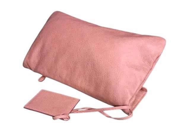 BALENCIAGAジャイアントエンべロープ　スタッズ　クラッチバッグ BALENCIAGA バレンシアガ クラッチバッグ ジャイアント エンベロープ