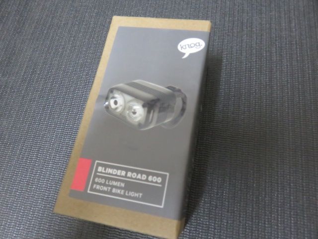 Knog Blinder Road 600 フロントバイクライト 自転車 ライト ロードバイク クロスバイク