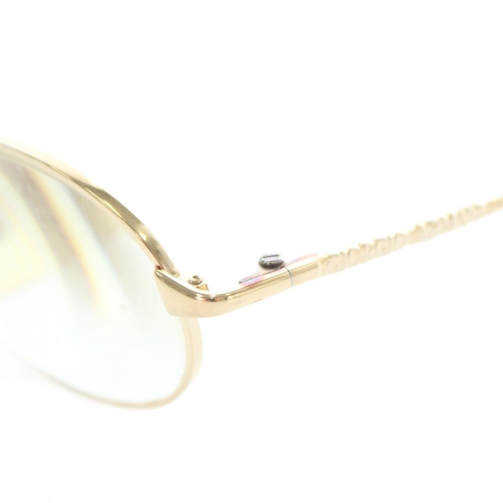 メタルフレーム