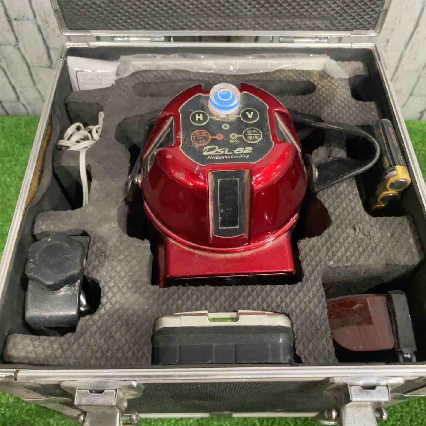 KDS 電子整準レーザー墨出し器 DSL-82