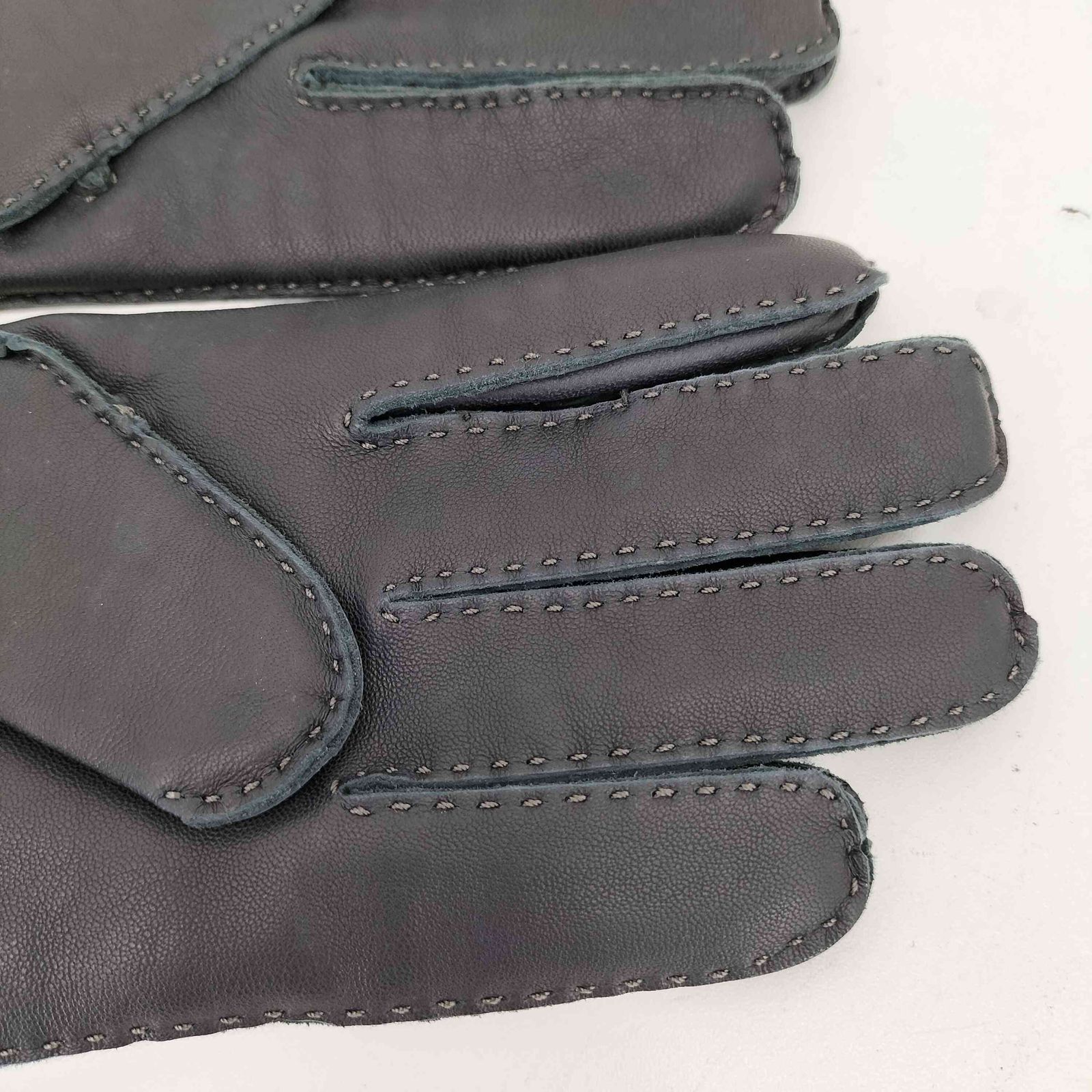 イッセイミヤケ ISSEY MIYAKE 00s 黒タグ 羊革 レザー グローブ 手袋