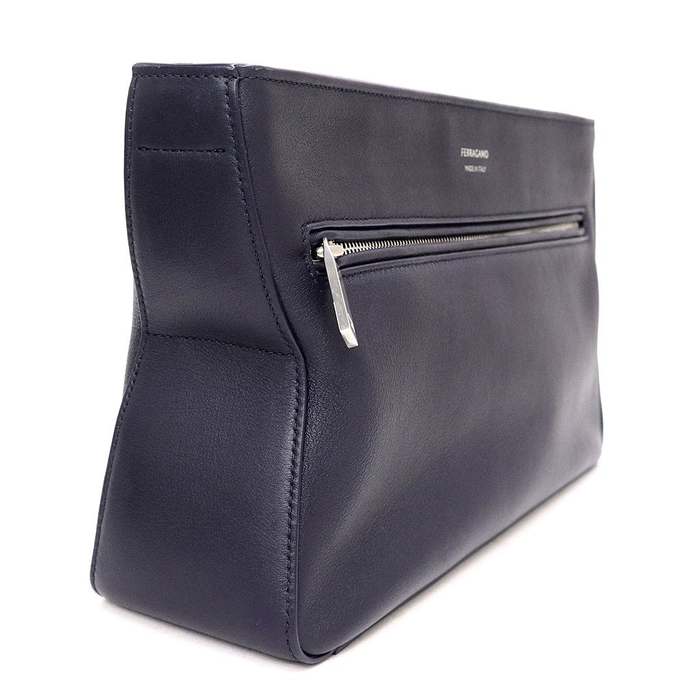 サルヴァトーレフェラガモ スターシェイプポーチ ショルダーバッグ