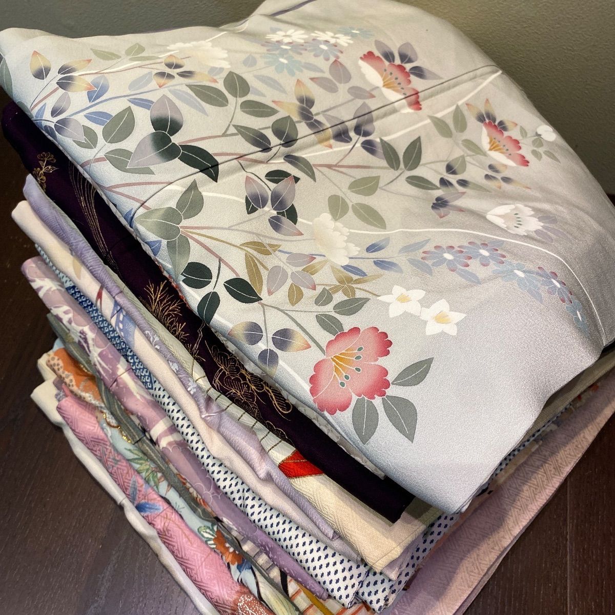まとめ売り】正絹訪問着15枚 リメイク素材 ハンドメイド向け - メルカリ