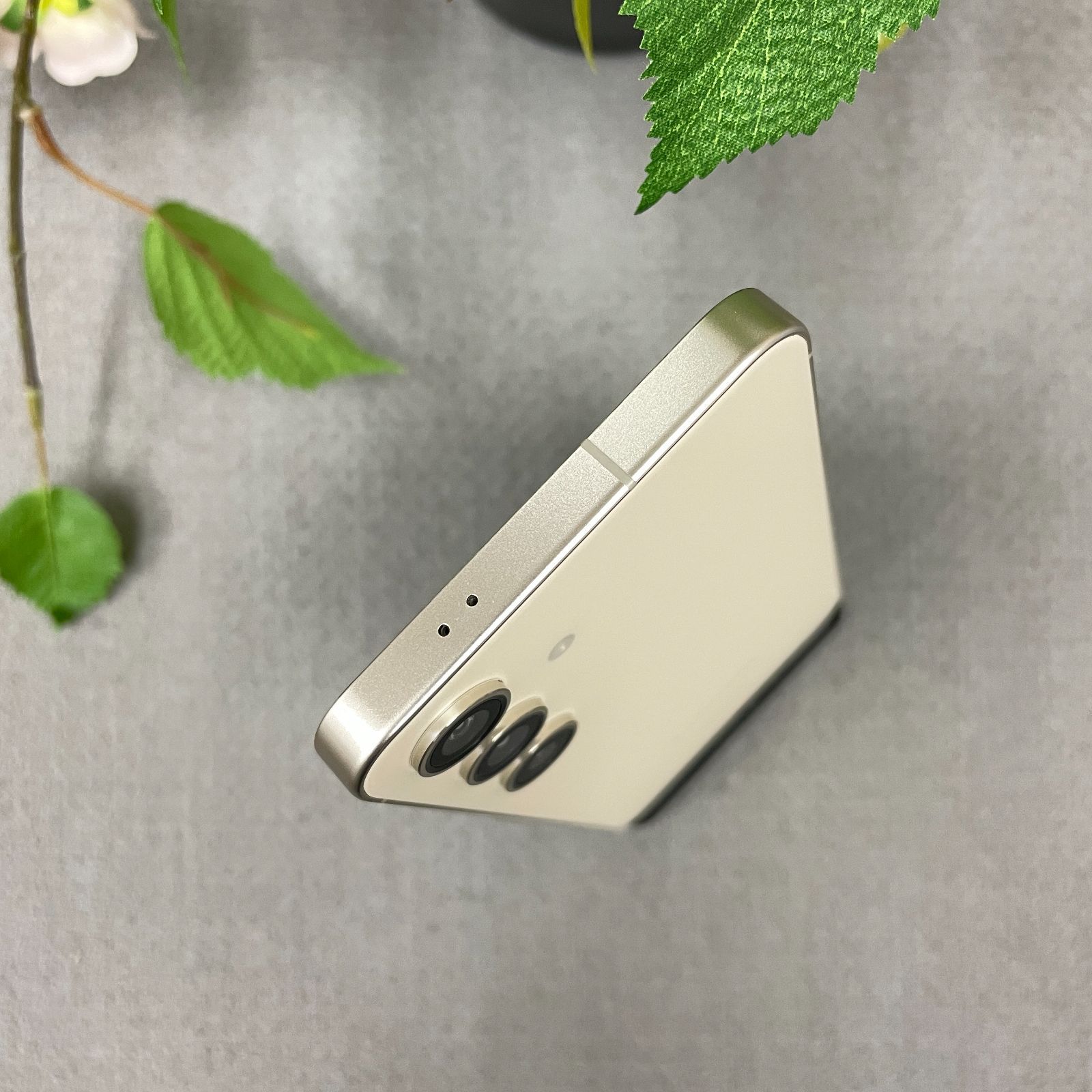 新品同様 Samsung Galaxy S24 イエロー 256GB 国内SIMフリー 送料無料