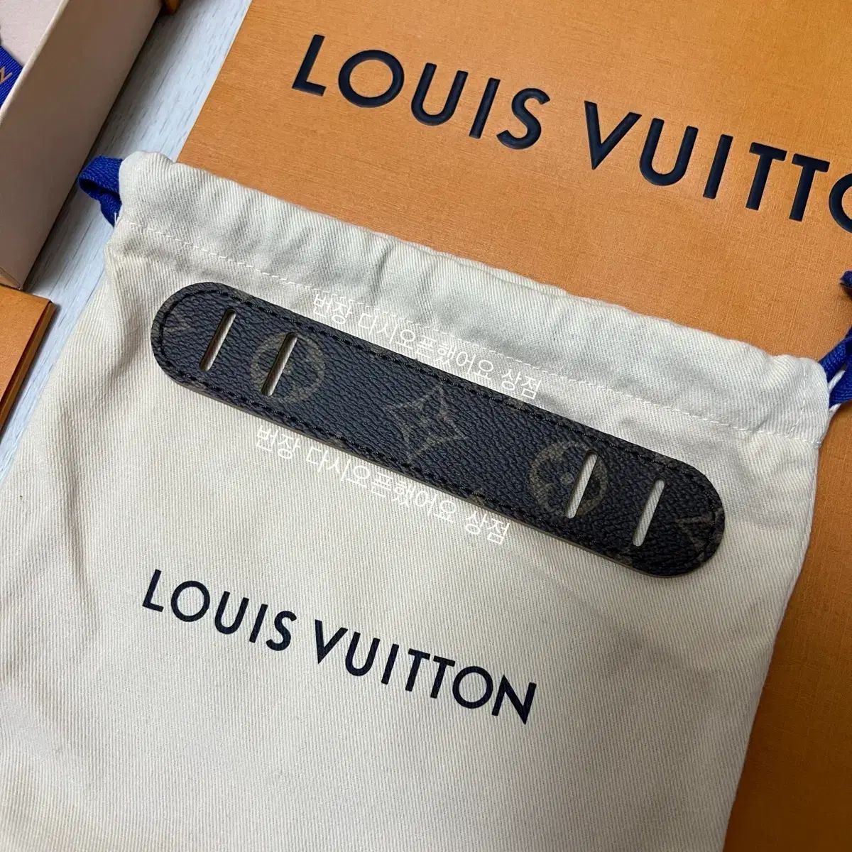 ルイヴィトン モノストラップ 1 6 cm