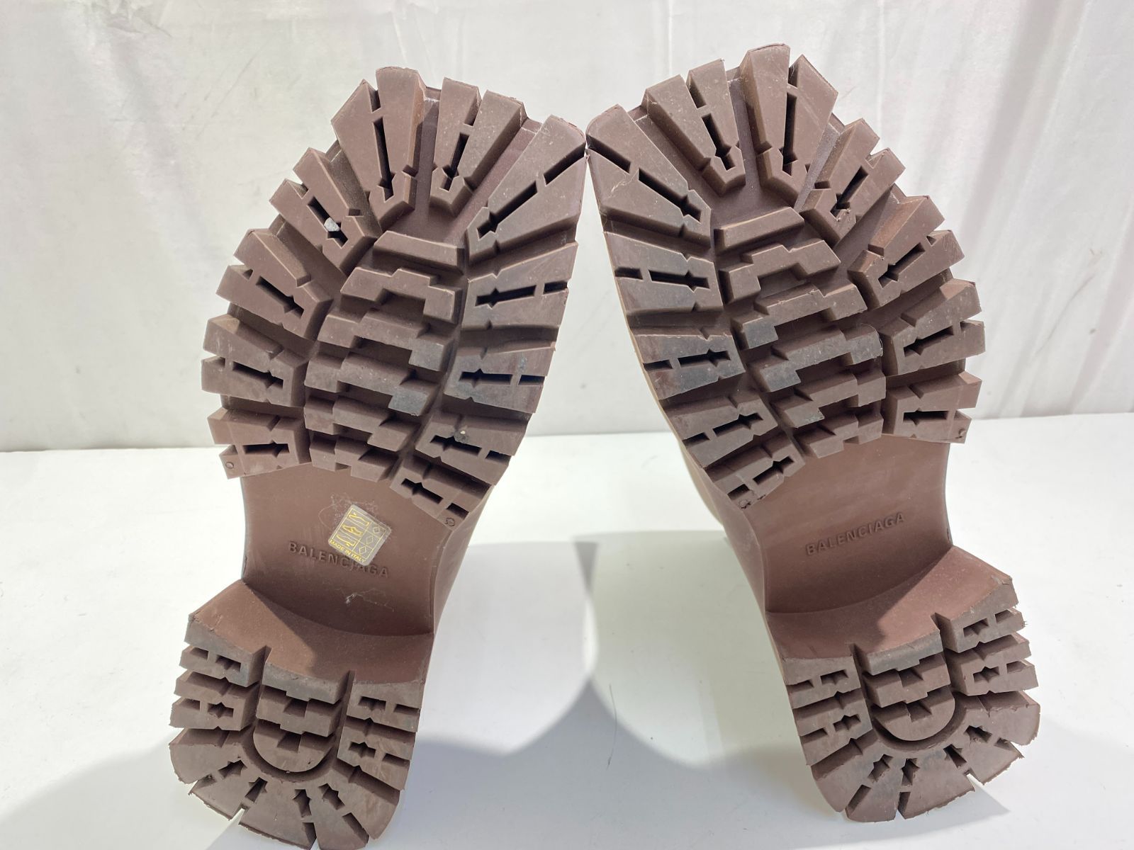 バレンシアガ レインブーツ