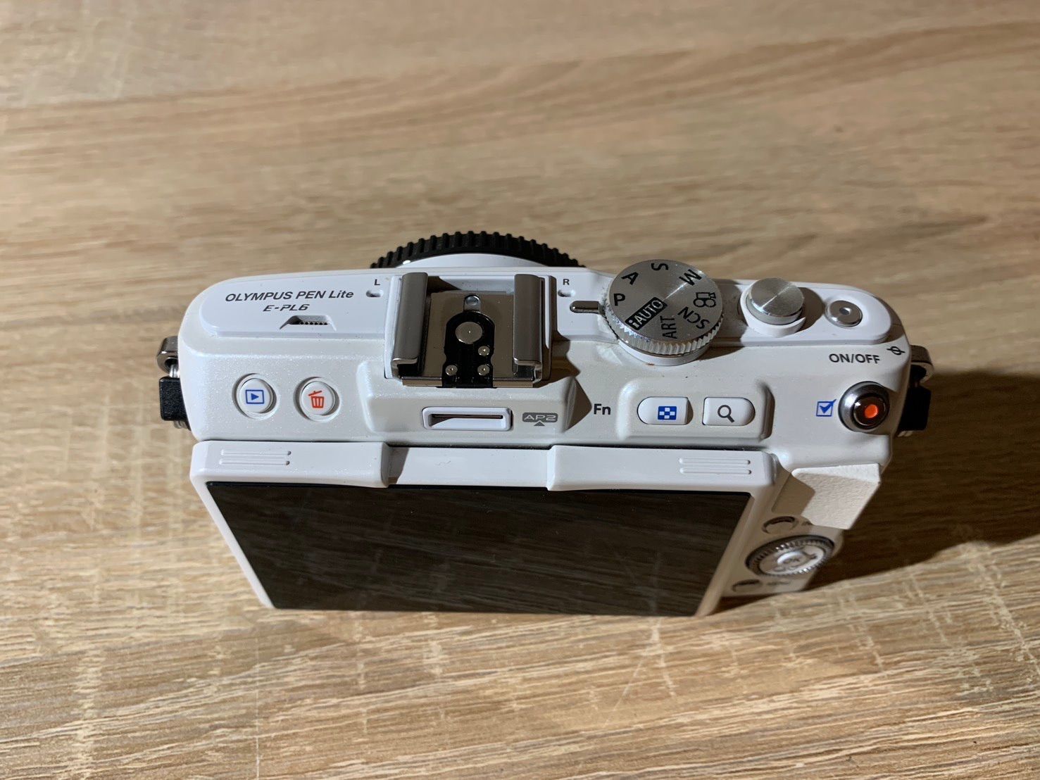 7169 OLYMPUS PEN Lite E-PL6 ホワイト デジカメ - メルカリ