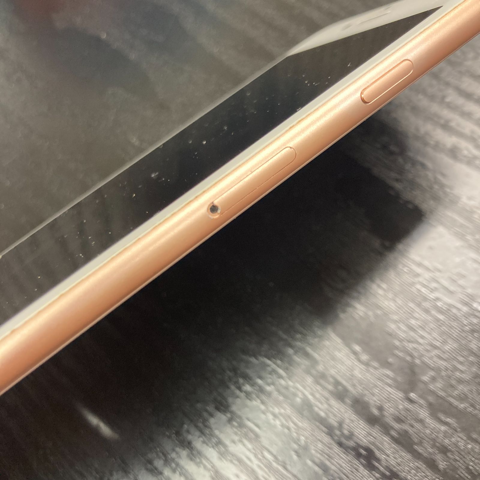 K4019 初期化済 中古 Apple iPhone8 ゴールド 256GB SIMロックあり