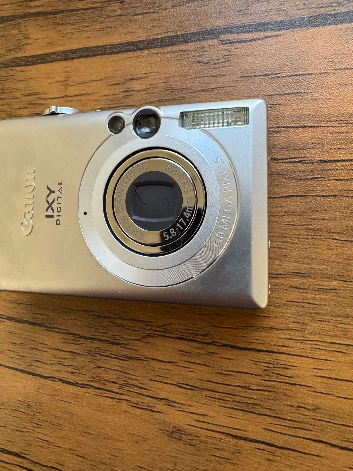 2389 Canon IXY DIGITAL 70 シルバー 美品 デジカメ 動作確認済み