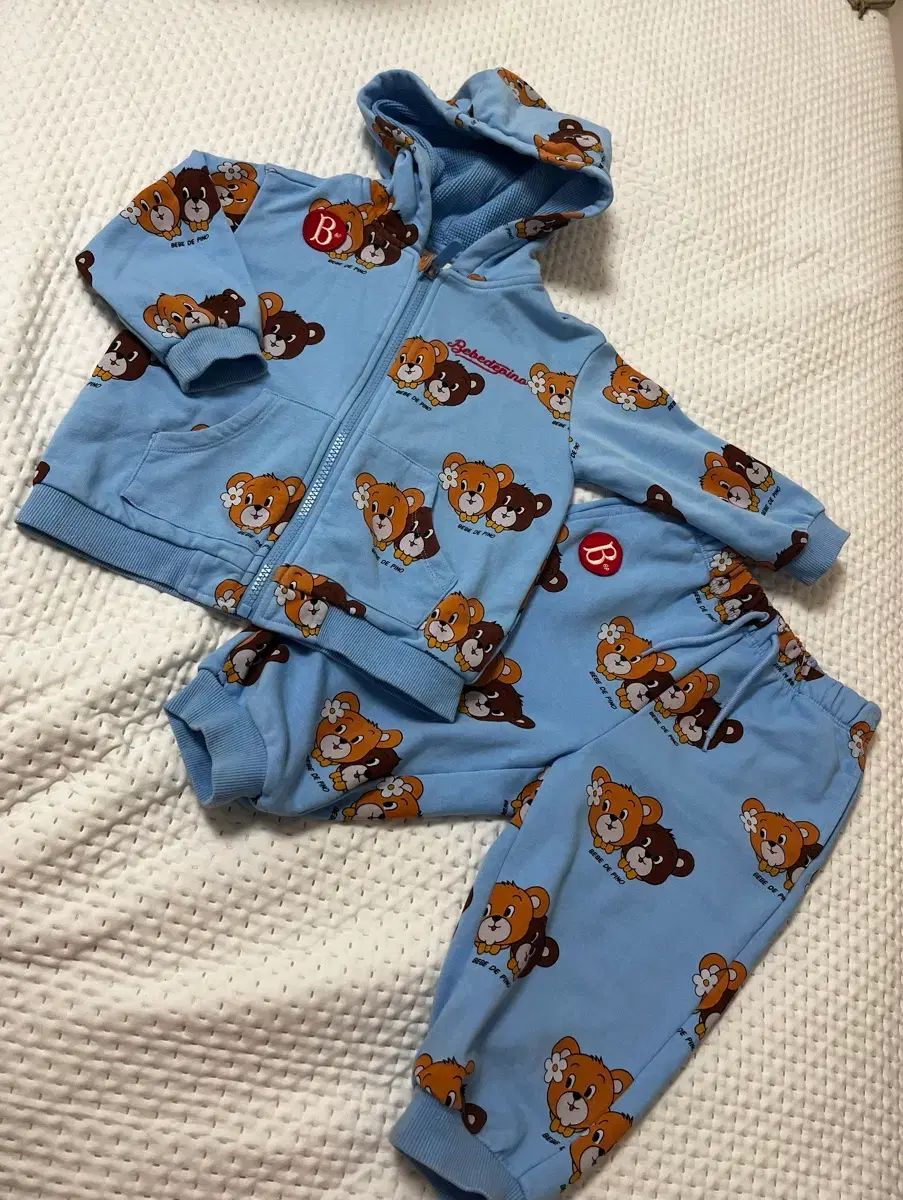 100 ベベデピノ ジップアップ上下