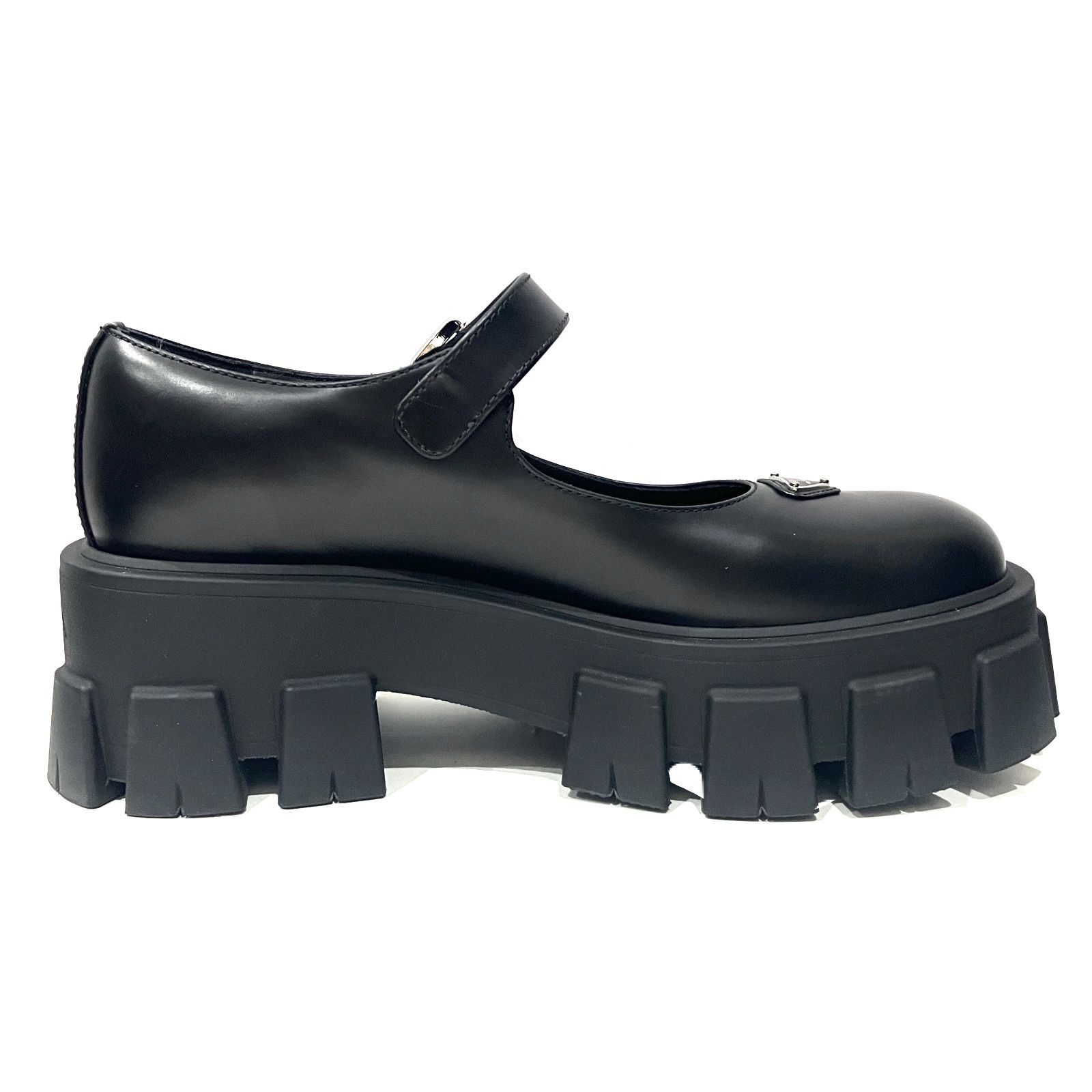 ブラッシュドレザー