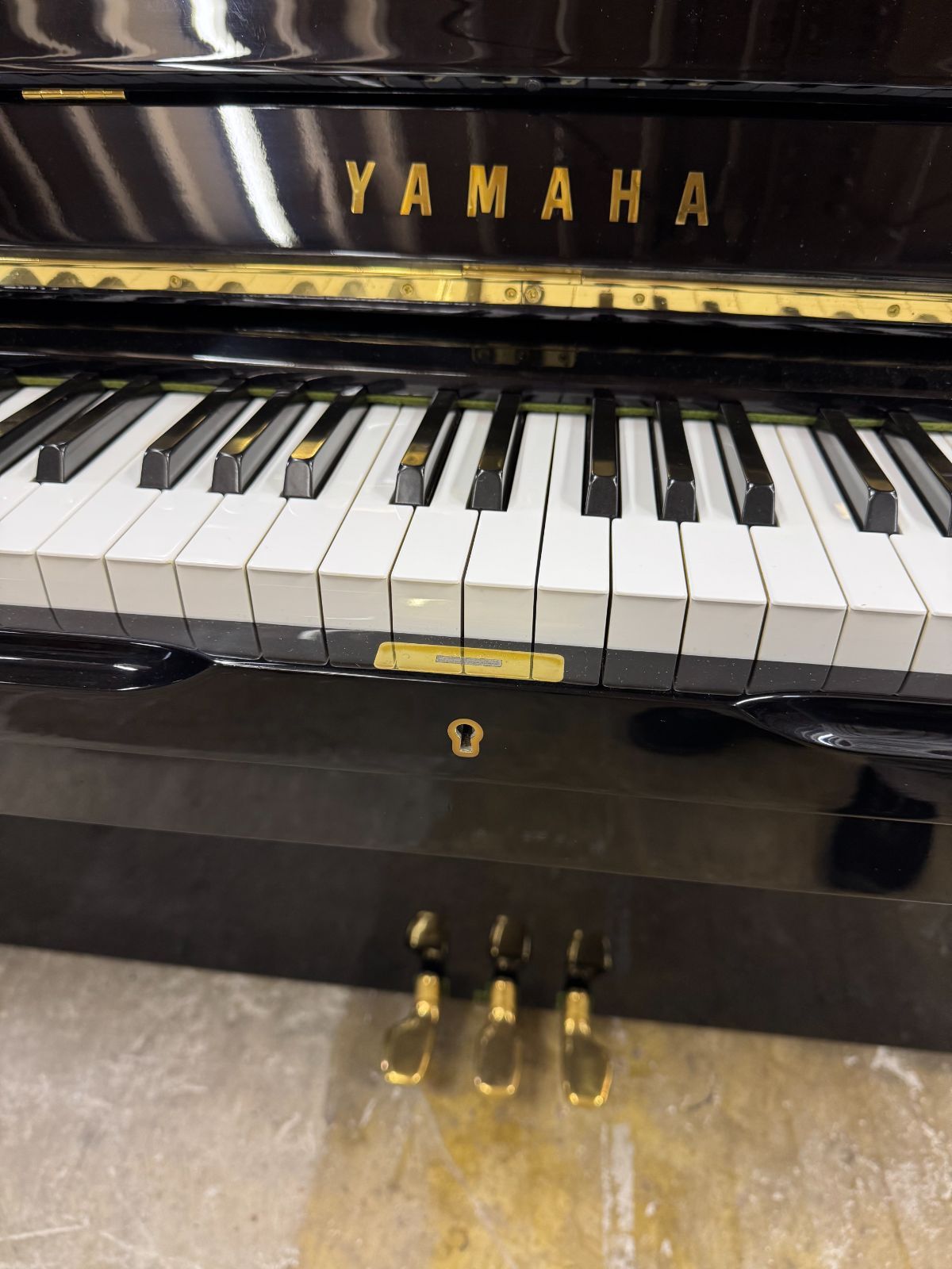 YAMAHA アップライトピアノ 黒 U1G - メルカリ