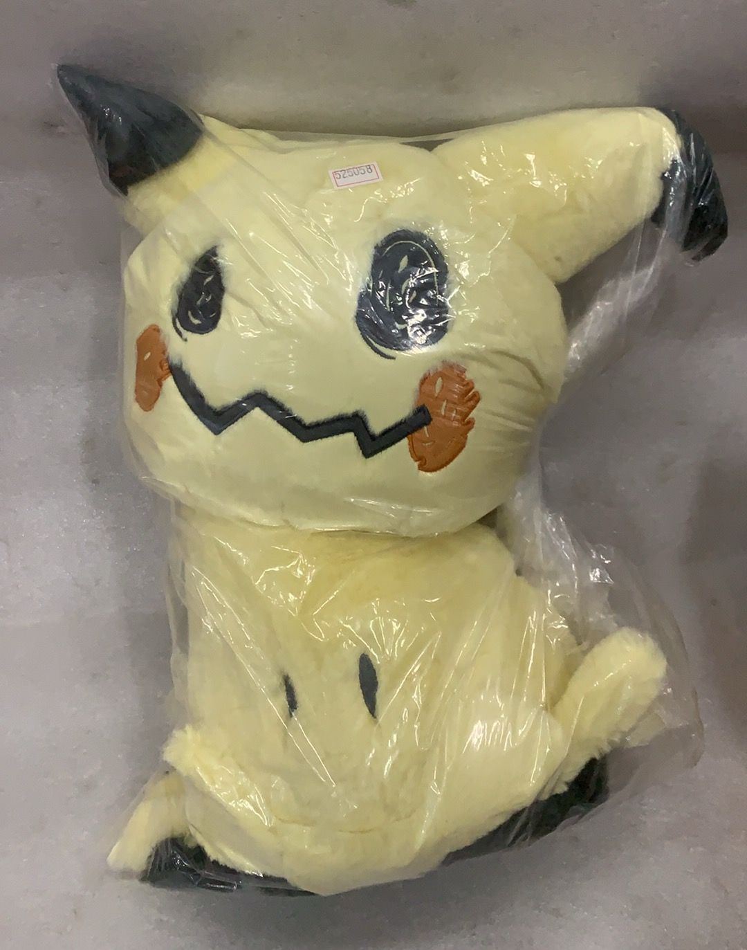 ポケモンセンターオリジナル ふわふわ抱きぬいぐるみ ミミッキュ