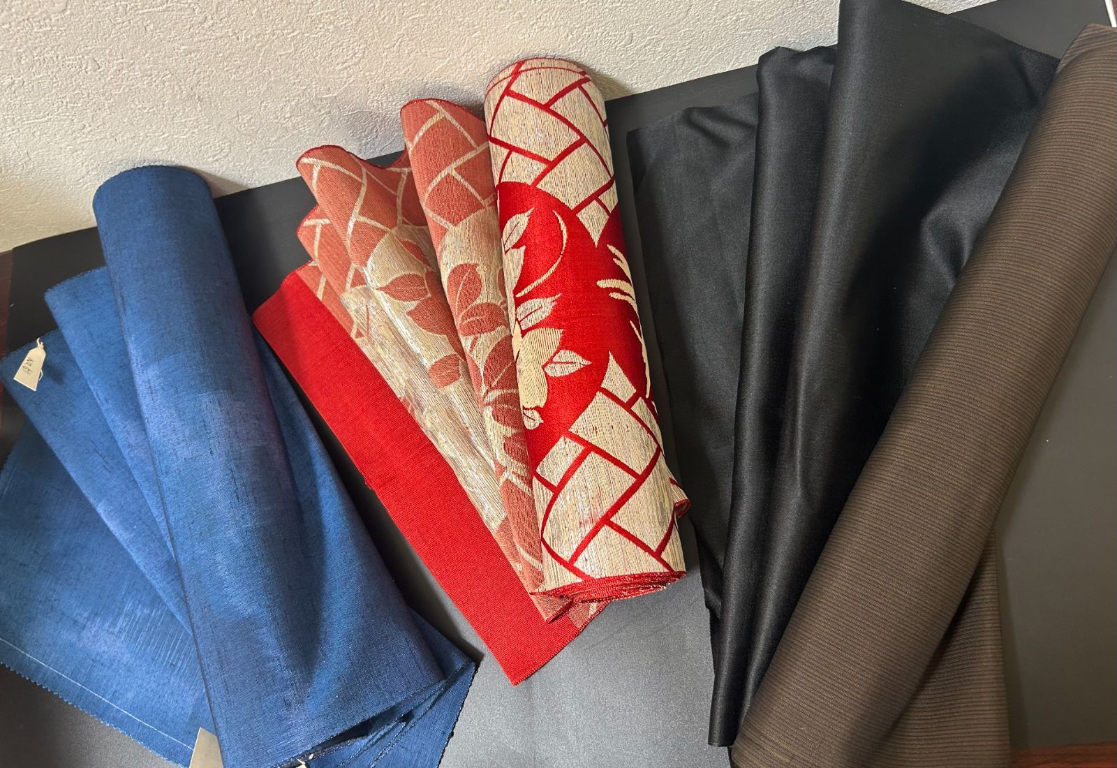 29706 反物 反物まとめ 和服素材 ジバンシィ 帯 大正ロマン 正絹 秘蔵 鮫小紋 虎絵 長期保管品 ♥品