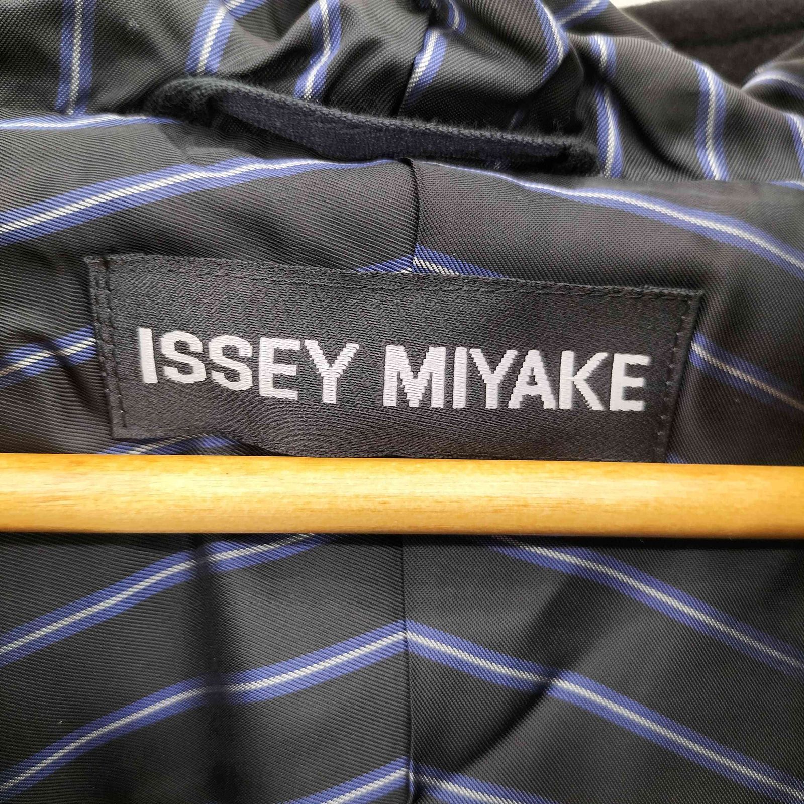 イッセイミヤケ ISSEY MIYAKE 07AW 黒タグ 裏地ストライプ ドルマン