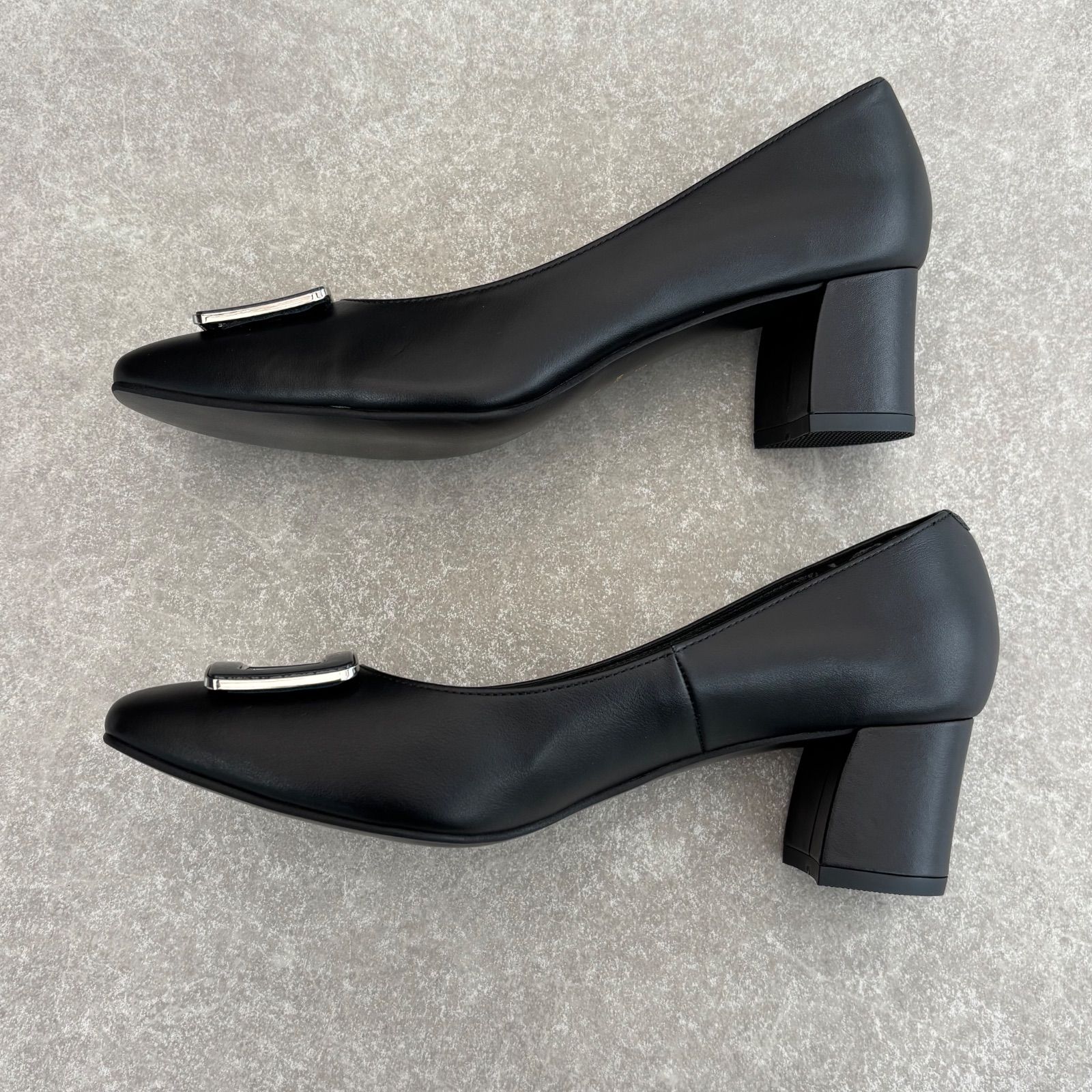 ほぼ新品、未使用級、極美品 卑弥呼 ヒミコ HIMIKO 撥水レザー