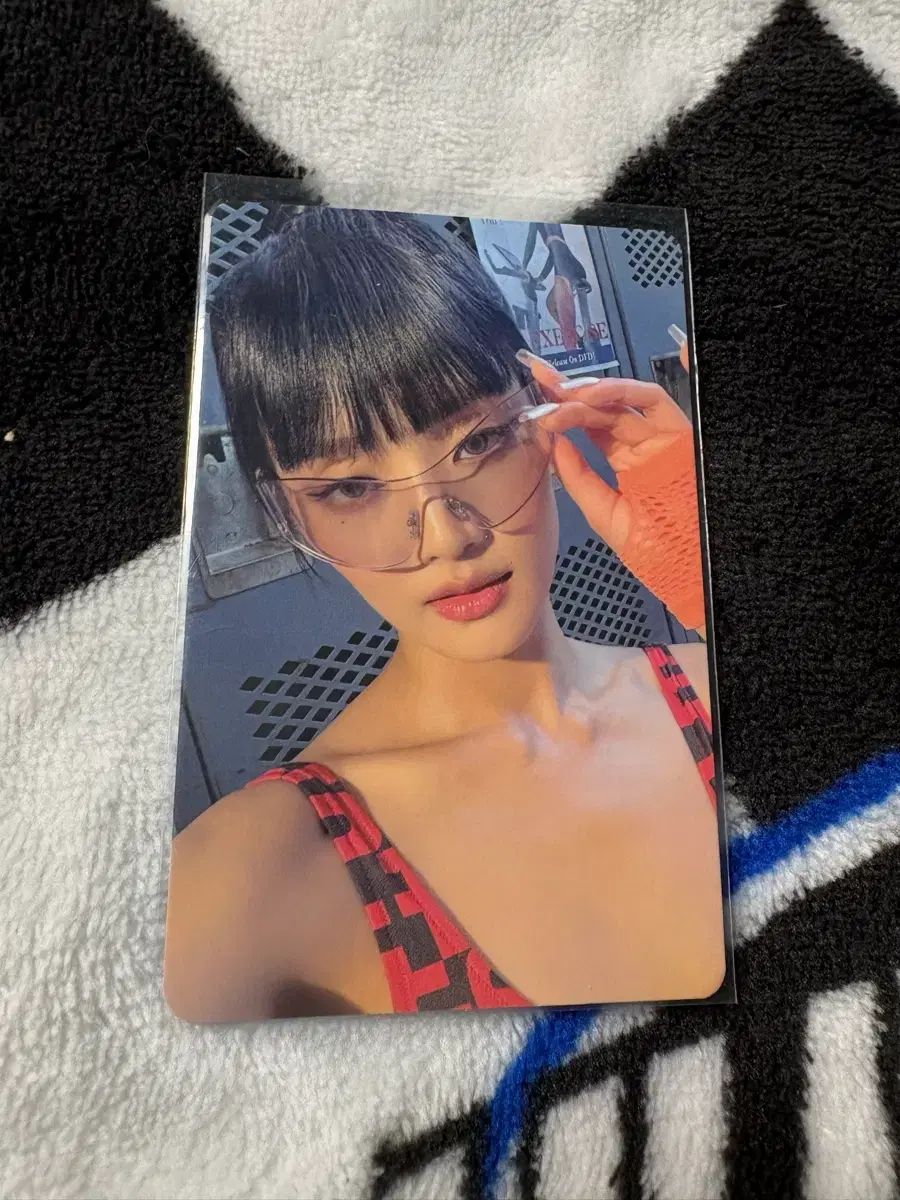 G)I-DLE ミンニ(MINNIE) トレカ 出品 - メルカリ