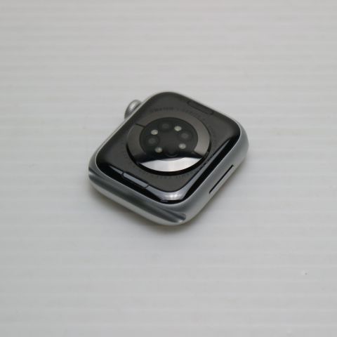 Apple Watch Series 8 41 mm GPS シルバー スマホ 土日祝発送 08000