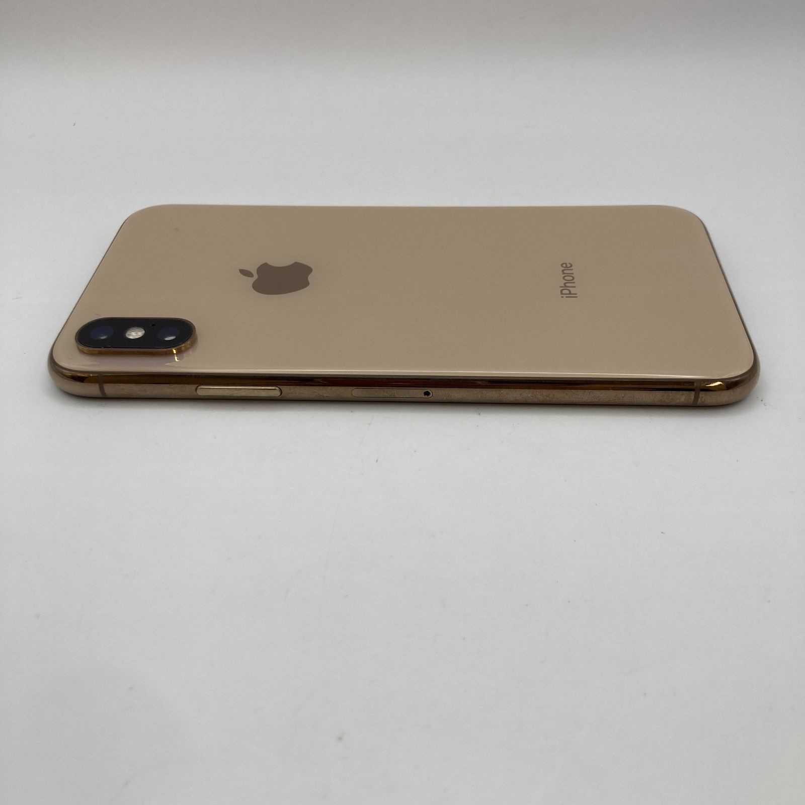 iPhoneXS 初期化済 Apple iphonexs 64GB シルバー バッテリー81% 初期化済 SIMロックなし