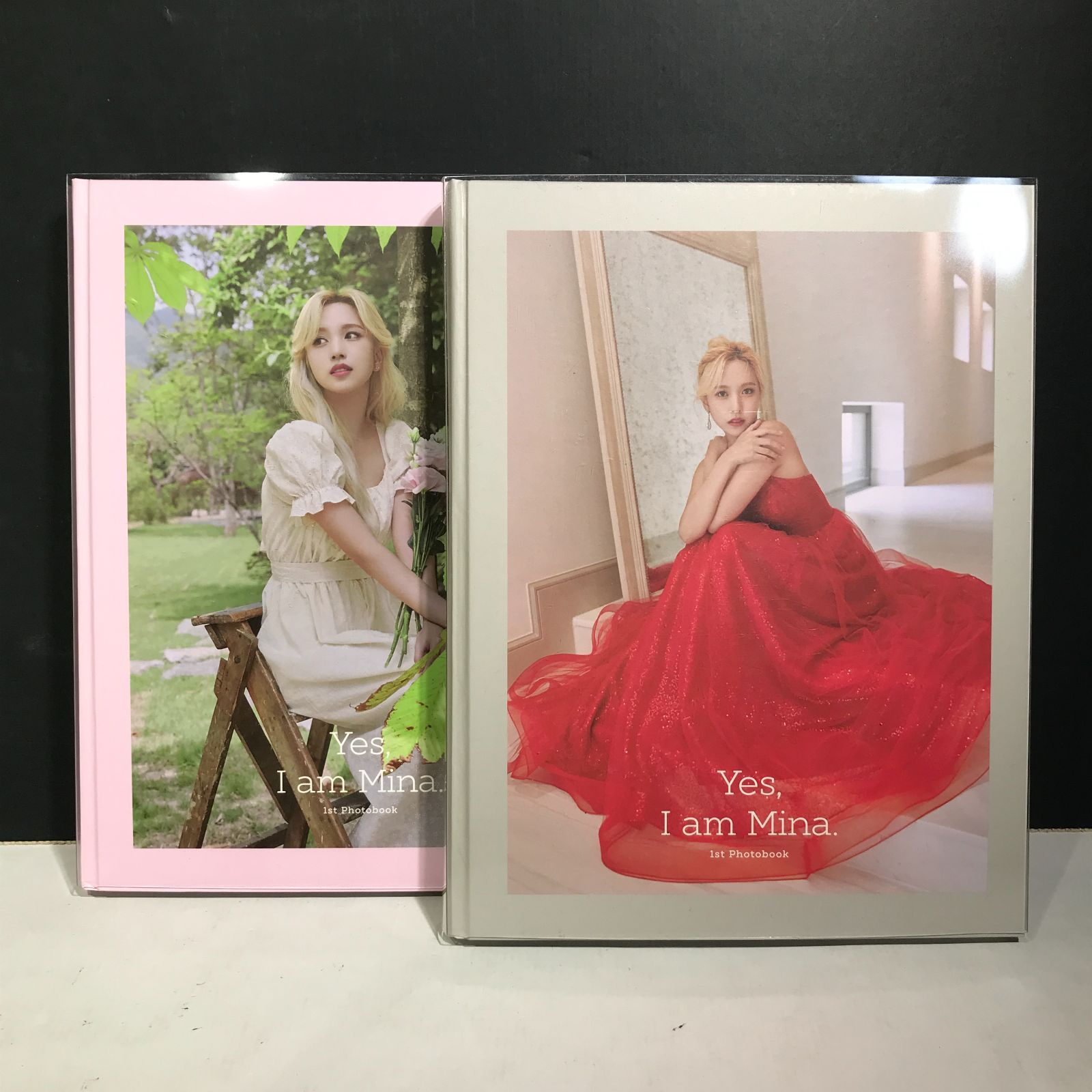 城東19-032】TWICE Mina ミナ Yes, I am Mina 1ST PHOTOBOOK Gray ver