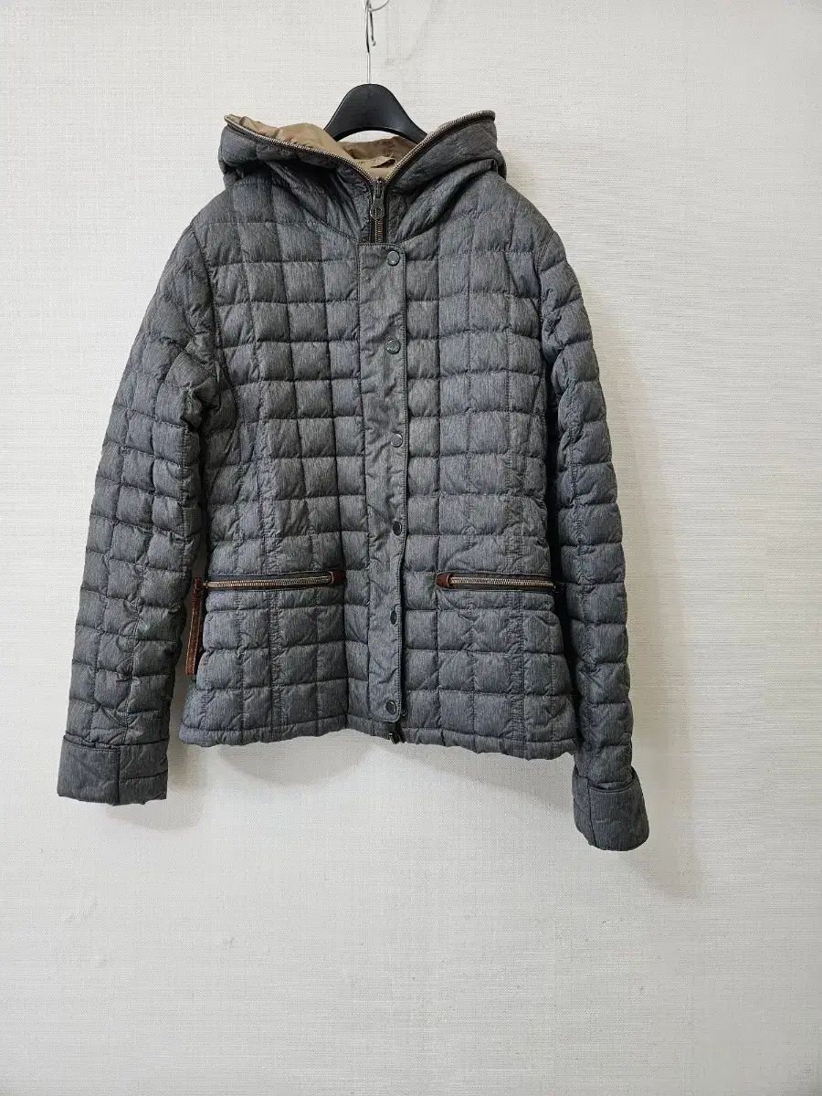 デュベティカ レディース グースダウン ダウンジャケット