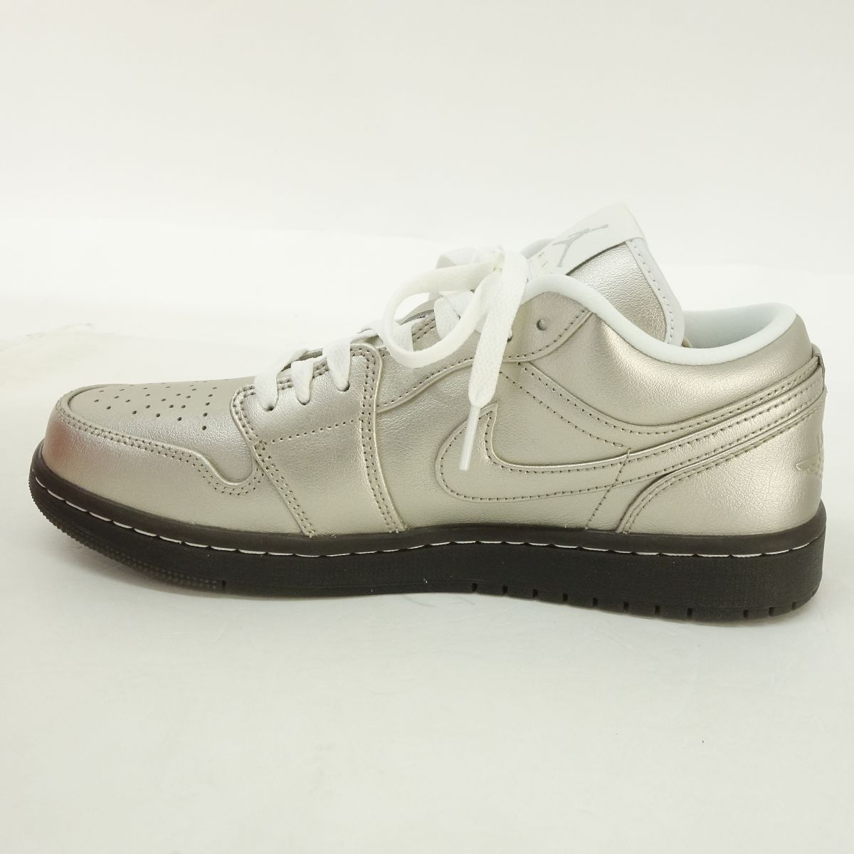 未使用】NIKE ナイキ WMNS AIR JORDAN 1 LOW SE ウィメンズ エア 未使用】NIKE ナイキ WMNS AIR JORDAN 1 LOW SE ウィメンズ エア