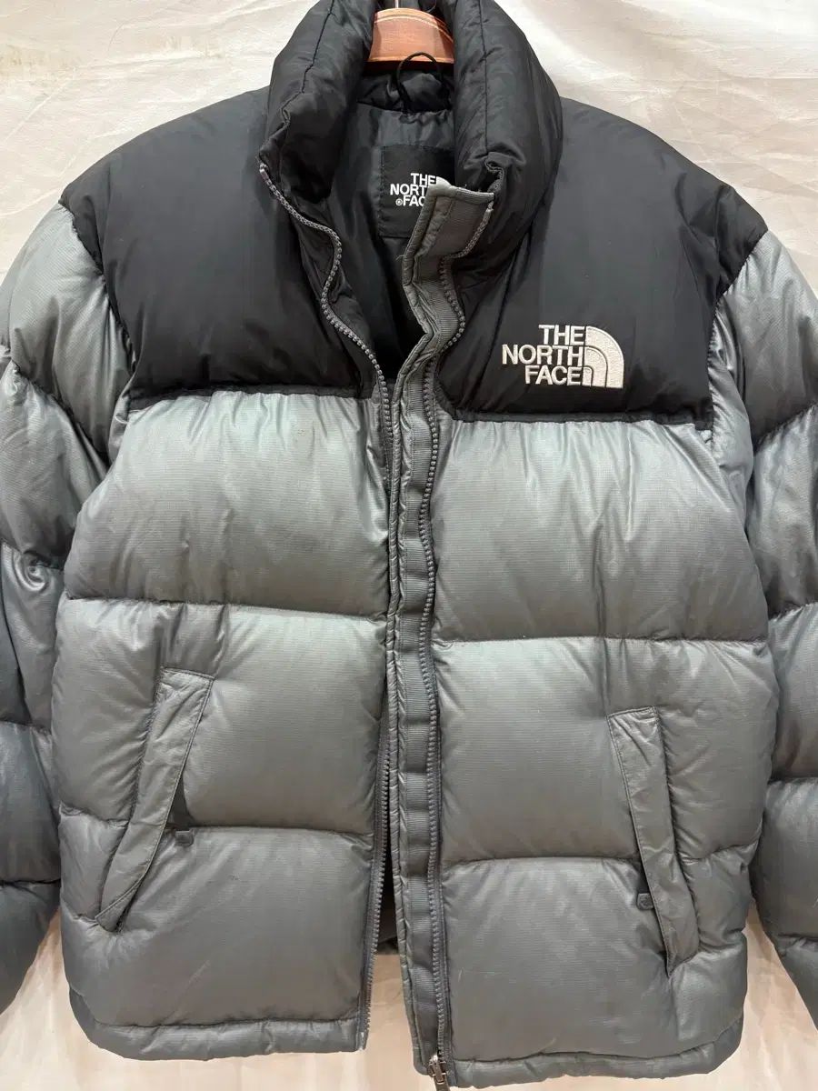 THE NORTH FACE ザノースフェイス ヌプシ ダウン グレー ブラック サイズ 85