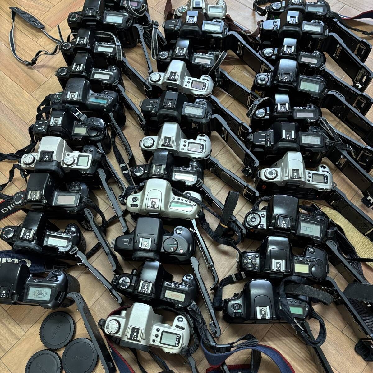 まとめ 一眼レフカメラ 計31台 大量おまとめセット P 194