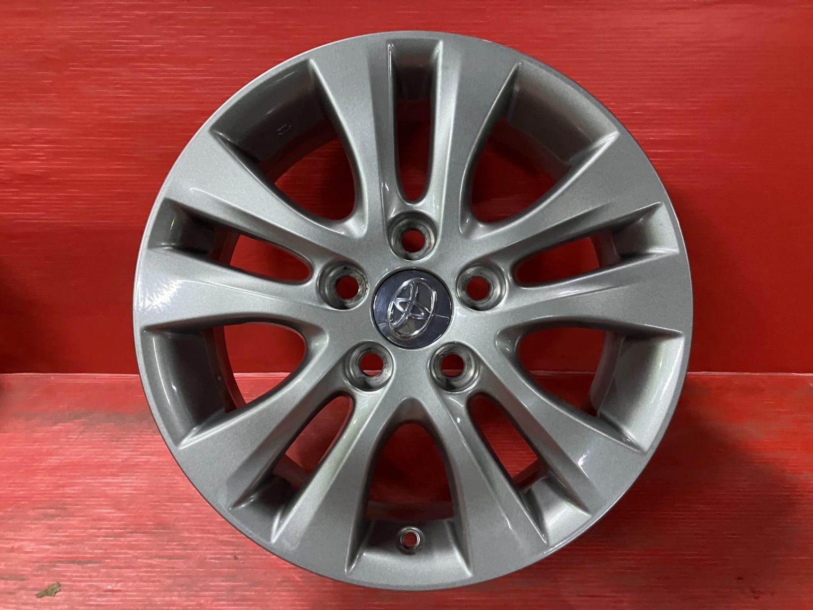 ホイール 16 x 6 0 50 114 3 5 H トヨタ 70系ヴォクシー 4本SET