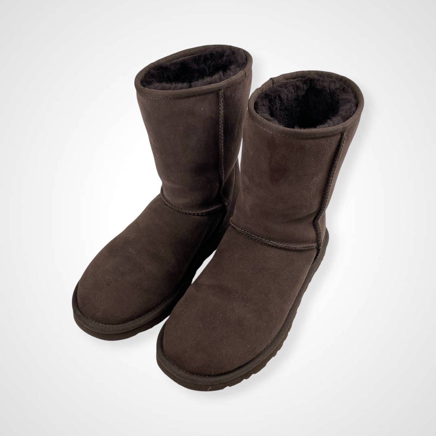 UGG アグ / CLASSIC SHORT ムートンブーツ ブラウン 5825 試着程度