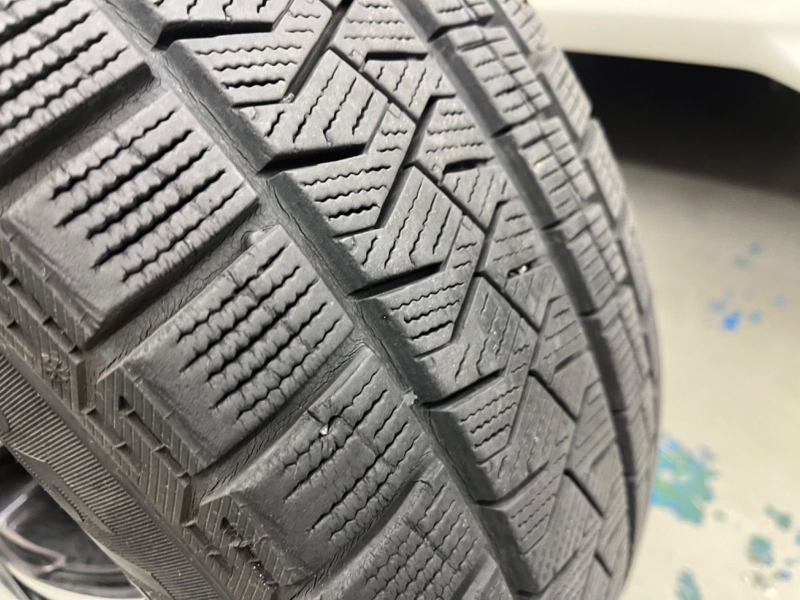 スバル　インプレッサスポーツ‼️スタッドレスタイヤ スバル インプレッサ スポーツのスタッドレスタイヤ｜タイヤサイズ一覧